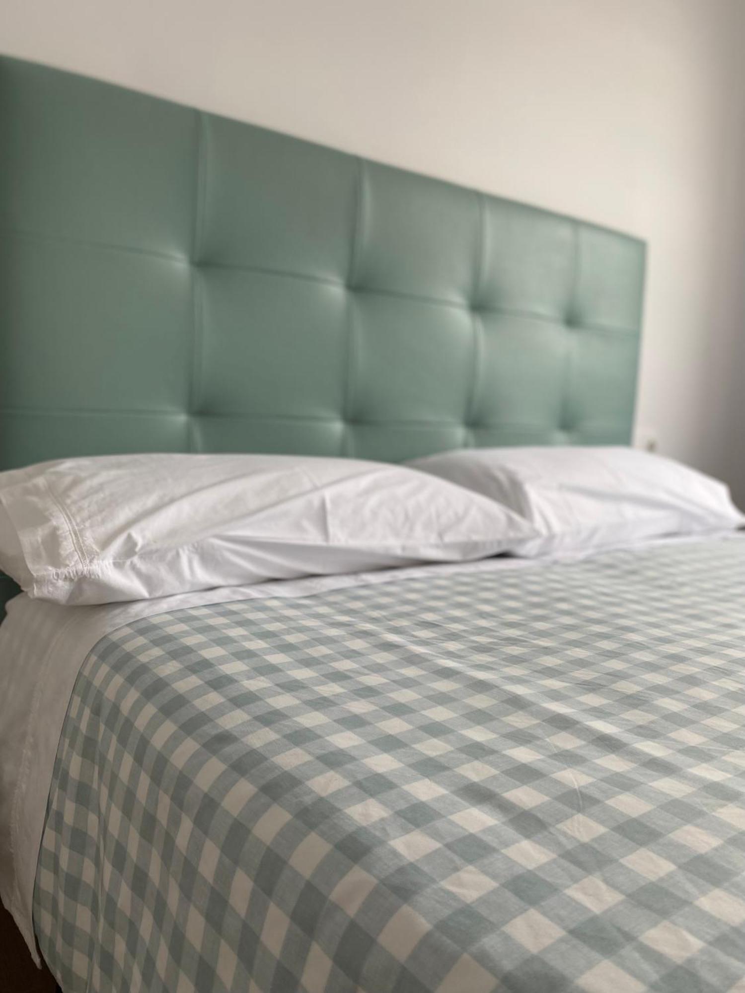 Pote Apartment Lugo Luaran gambar