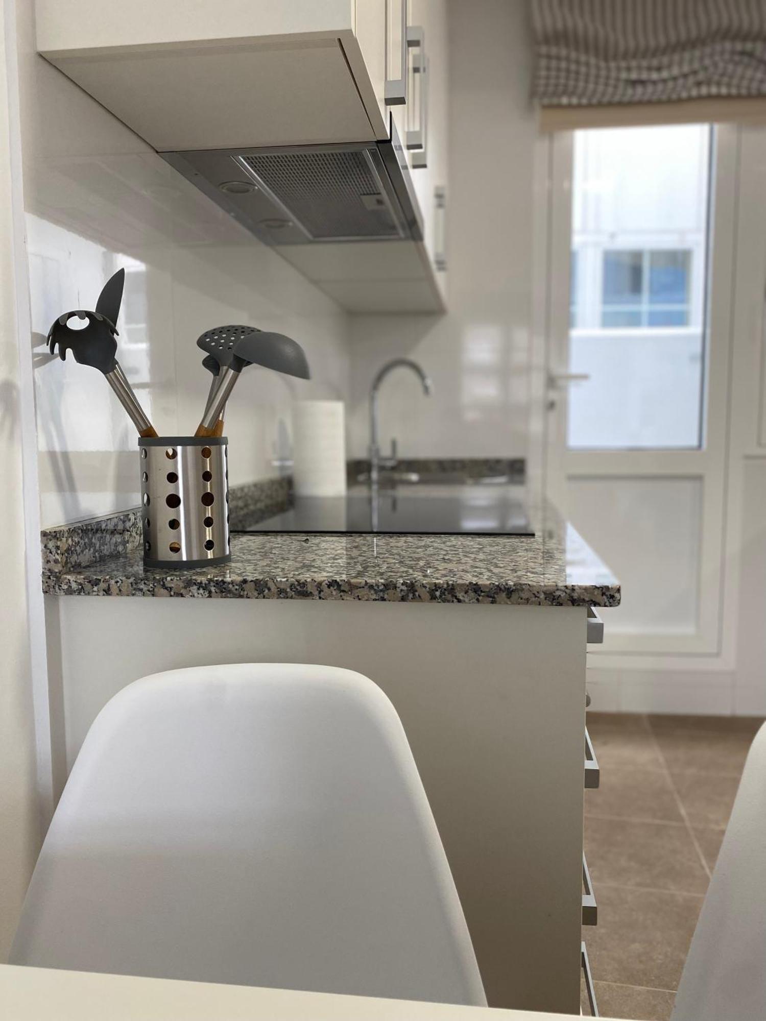 Pote Apartment Lugo Luaran gambar