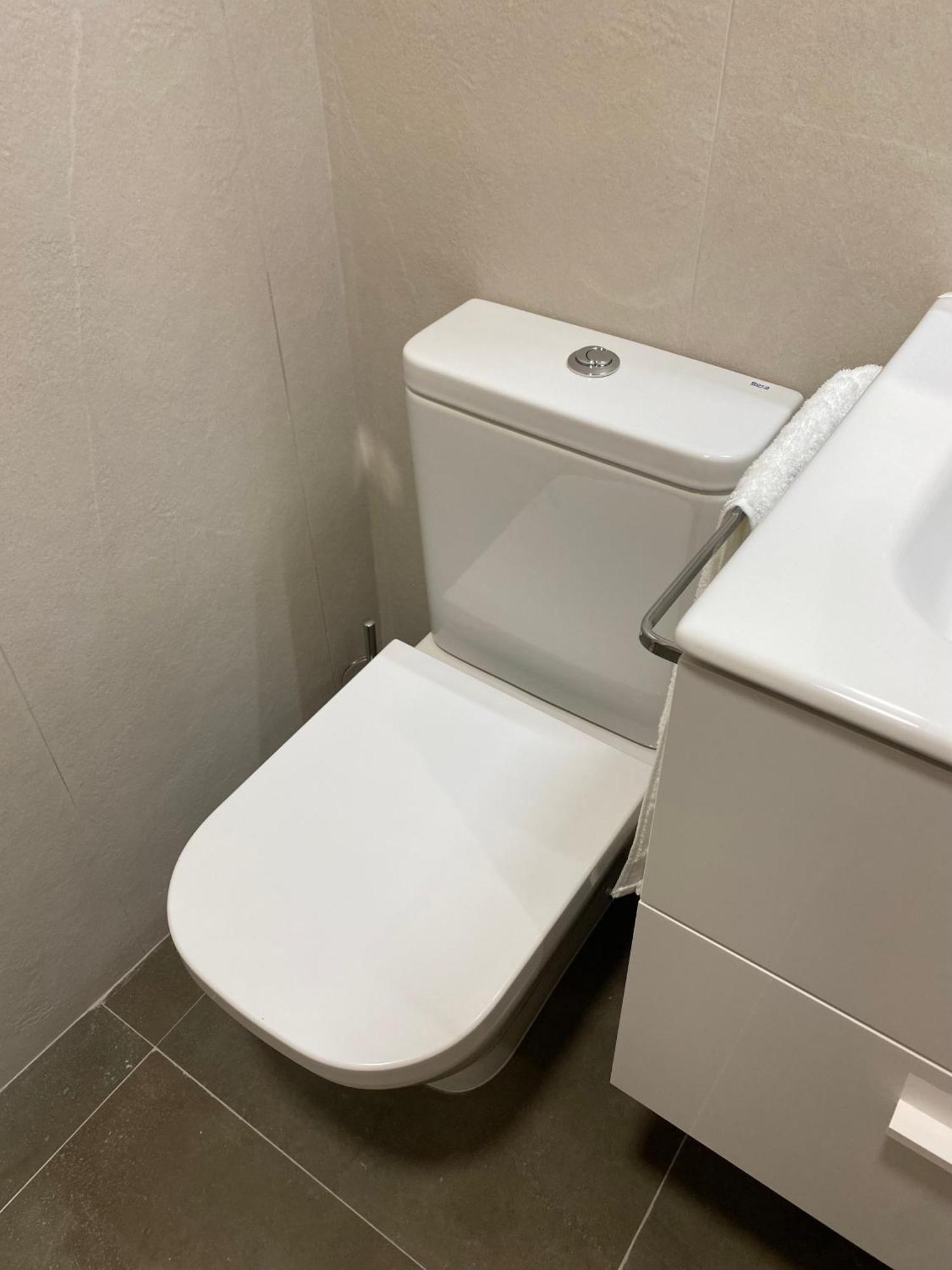 Pote Apartment Lugo Luaran gambar