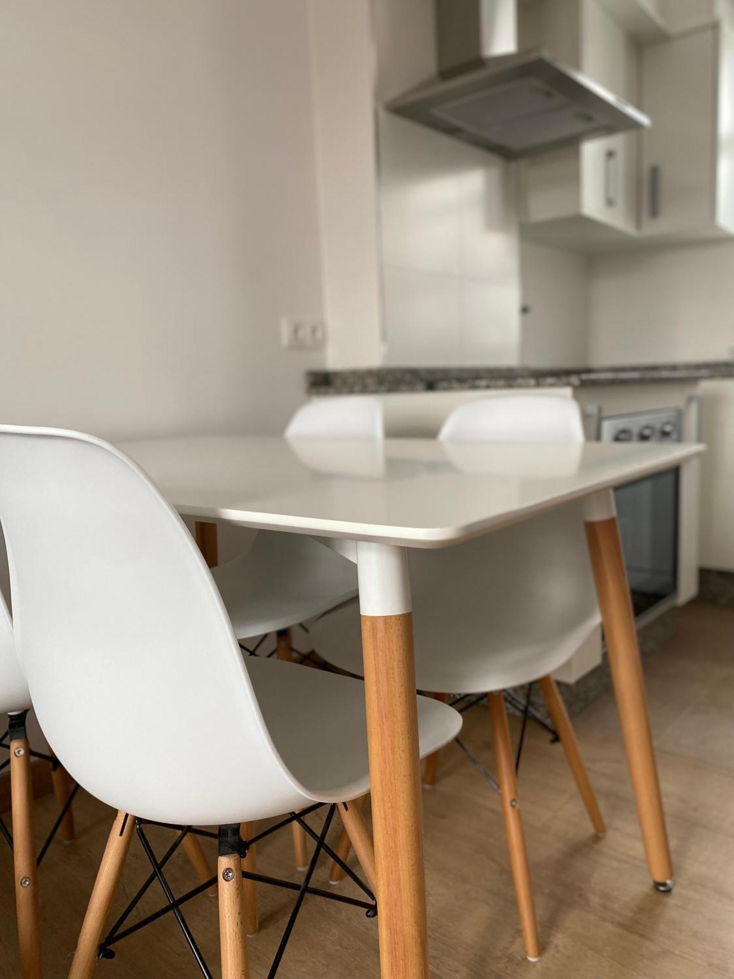 Pote Apartment Lugo Luaran gambar